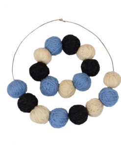 Villapallikeste kaelakee ja käevõru