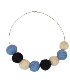 Villapallikeste kaelakee